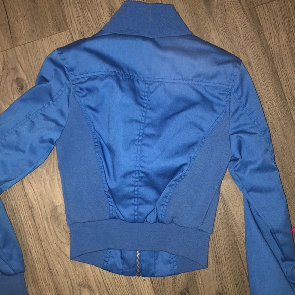 blue jacket - Picture 2 of 2